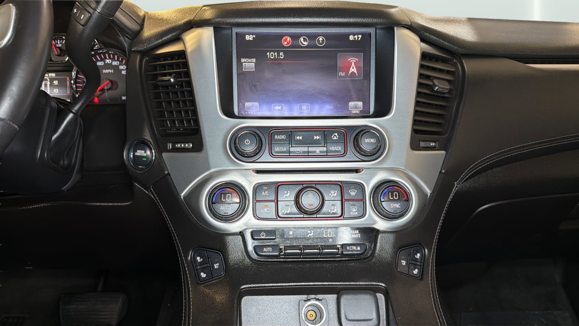 Used 2015 GMC Yukon SLT RWD image 16