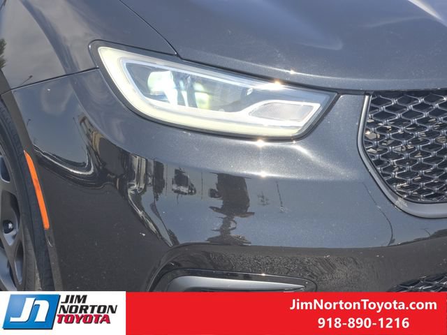 Used 2021 Chrysler Pacifica Limited w/ Premium & Safety Sphere Group FWD image 10