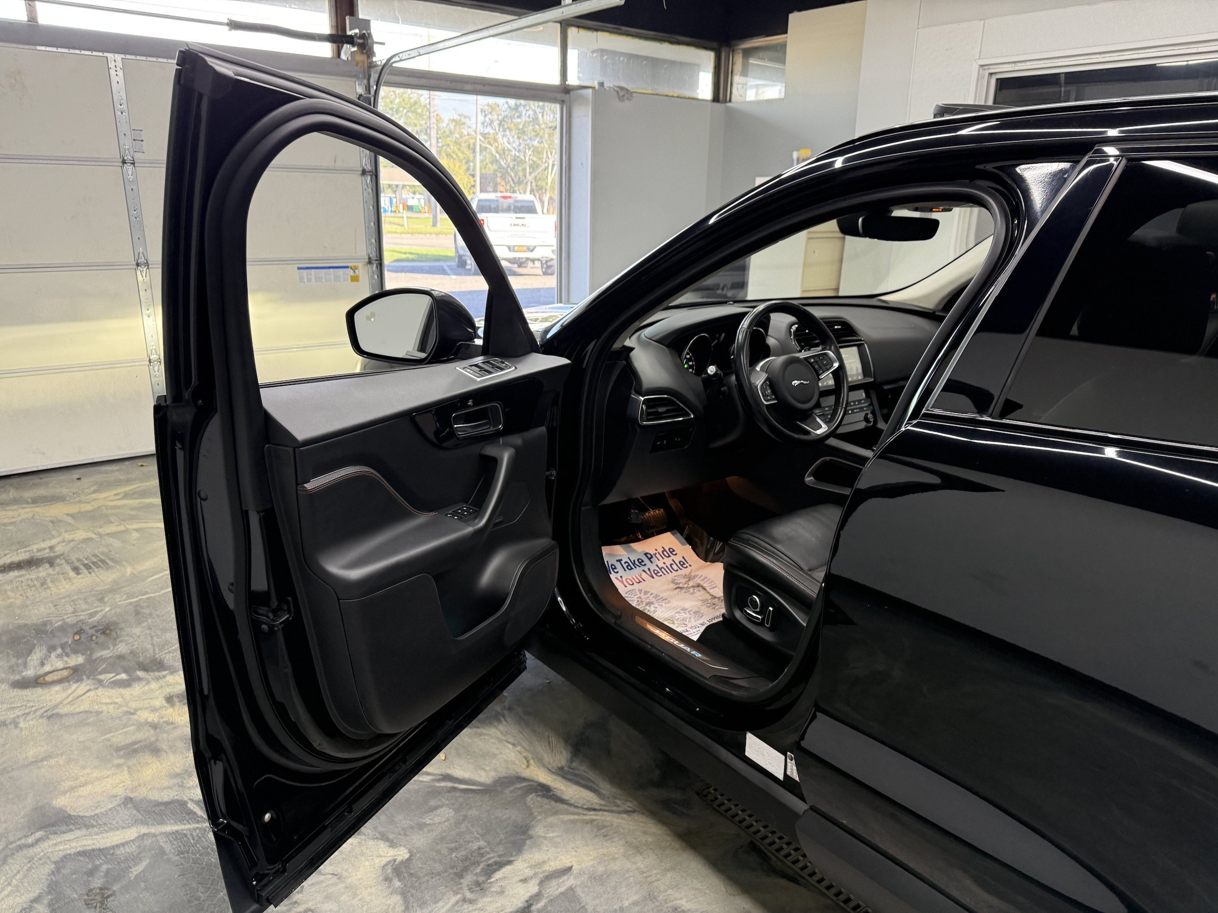 Used 2020 Jaguar F-PACE Prestige AWD/4WD image 13