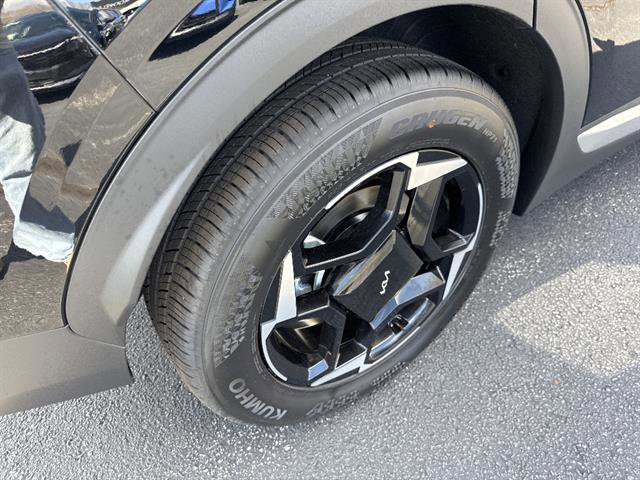 New 2026 Kia Sportage EX FWD image 7