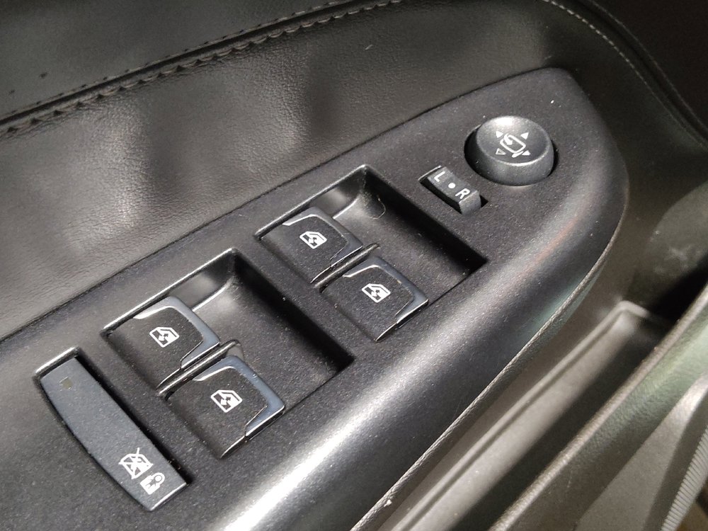 Used 2014 Cadillac SRX Luxury w/ Driver Awareness Package FWD image 27