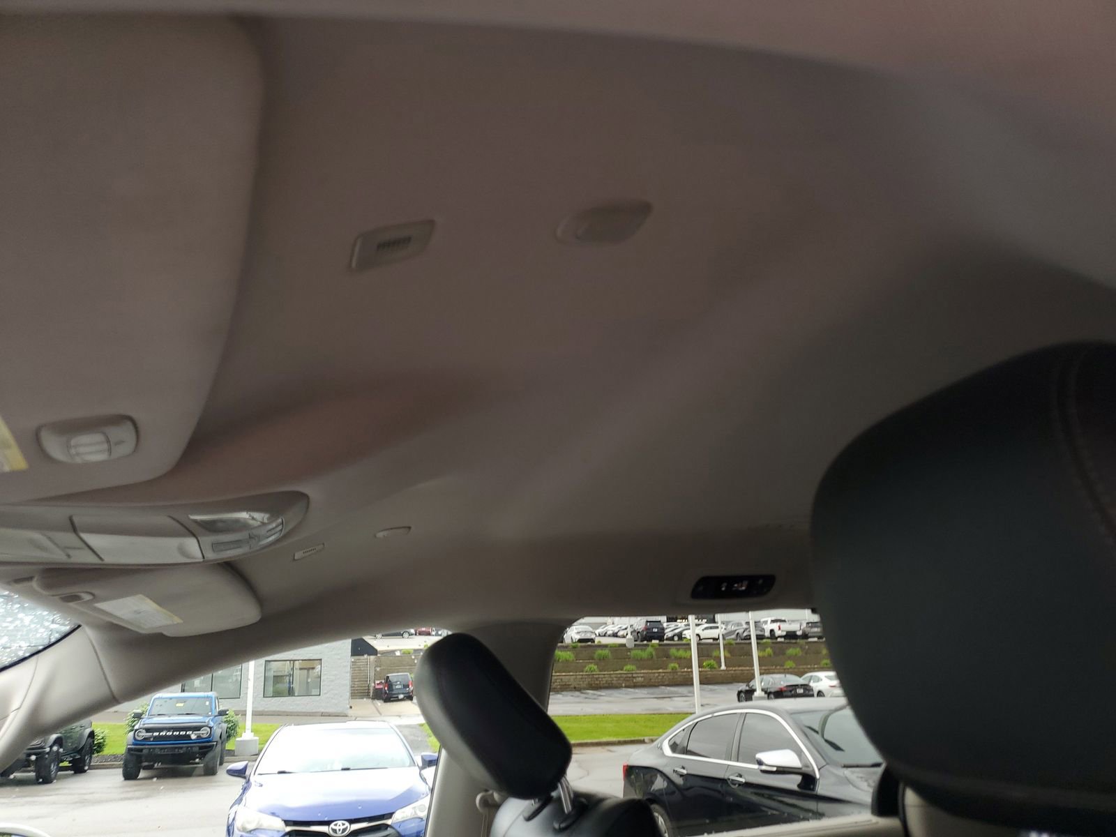 Used 2019 Chrysler Pacifica Touring-L FWD image 16