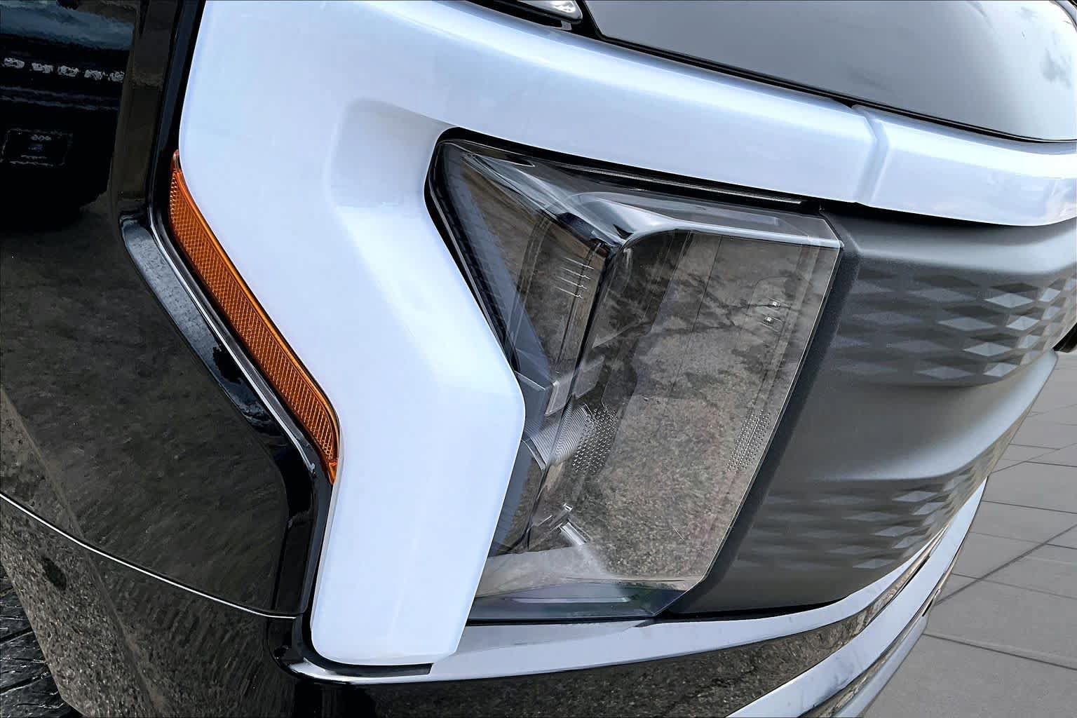 Used 2025 Ford F150 Lightning Flash AWD/4WD image 29