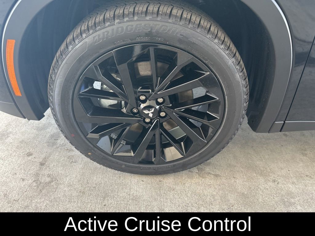 New 2025 Mitsubishi Outlander SEL Black Edition image 12