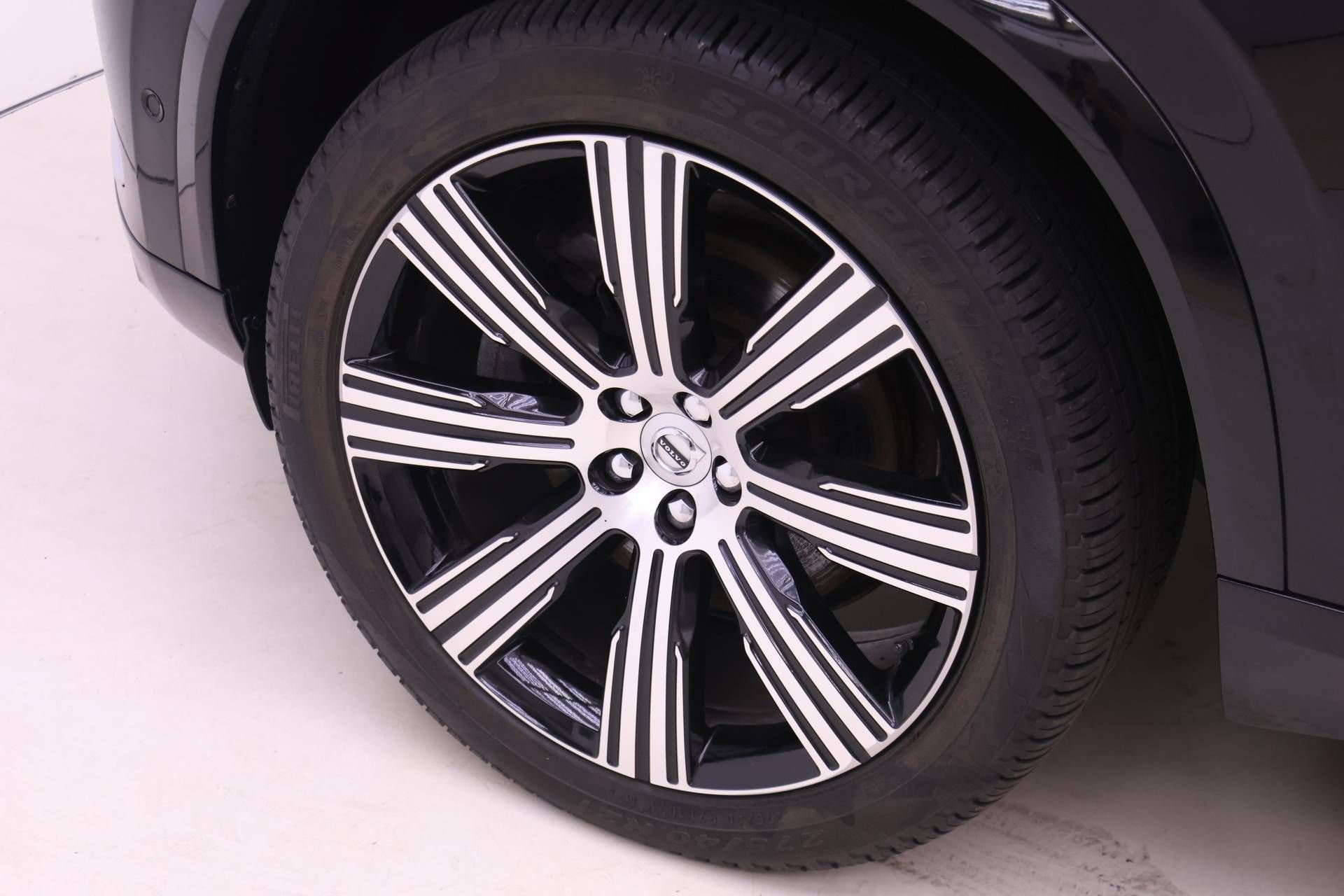 Used 2023 Volvo XC90 B6 Ultimate w/ Protection Package Premier AWD/4WD image 23