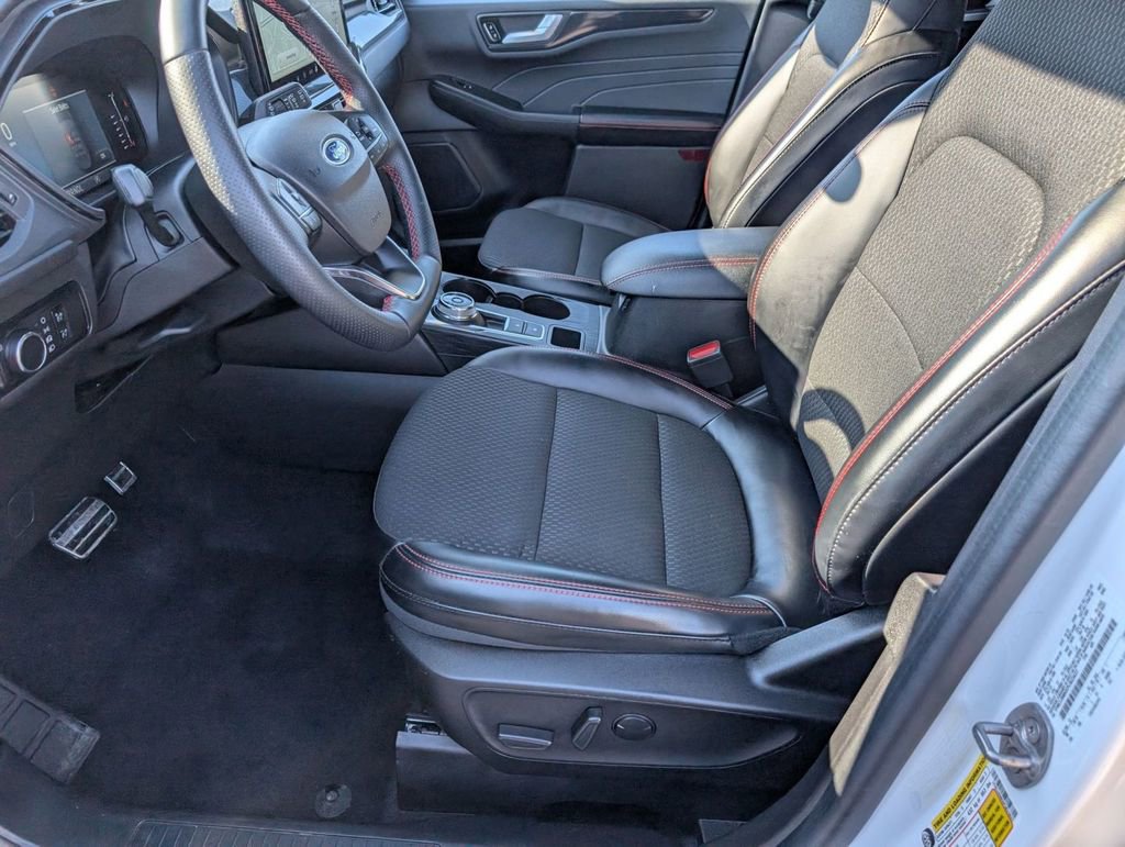 Used 2023 Ford Escape ST-Line w/ Tech Pack #1 AWD/4WD image 22