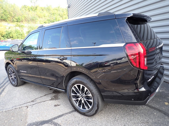Certified 2025 Ford Expedition Platinum AWD/4WD image 4