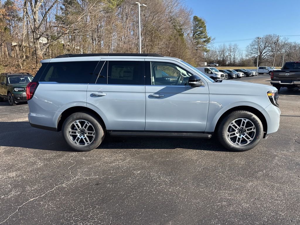 New 2025 Ford Expedition Active image 9