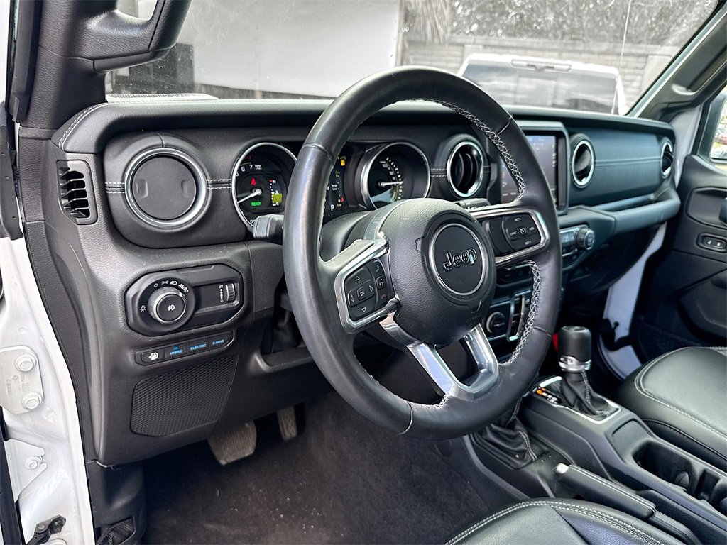 Used 2023 Jeep Wrangler Unlimited Sahara w/ Cold Weather Group image 10