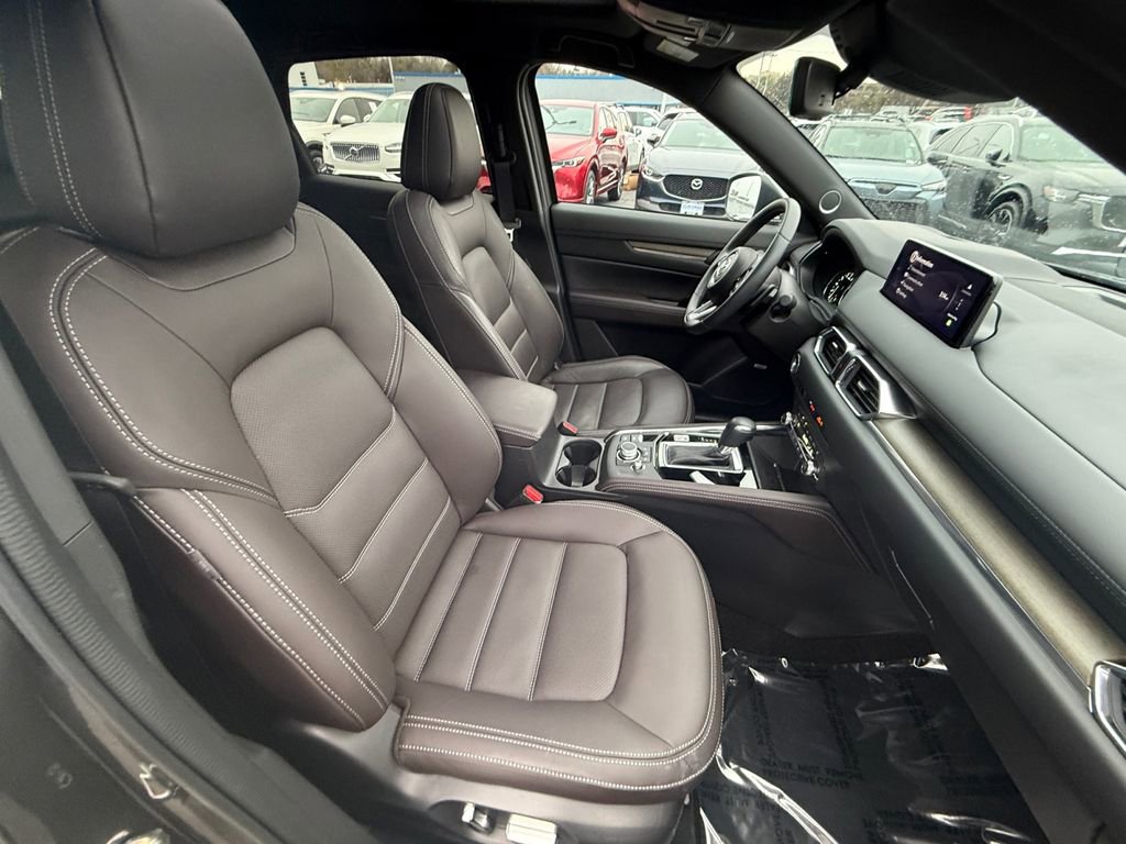 Used 2025 MAZDA CX-5 Signature image 19