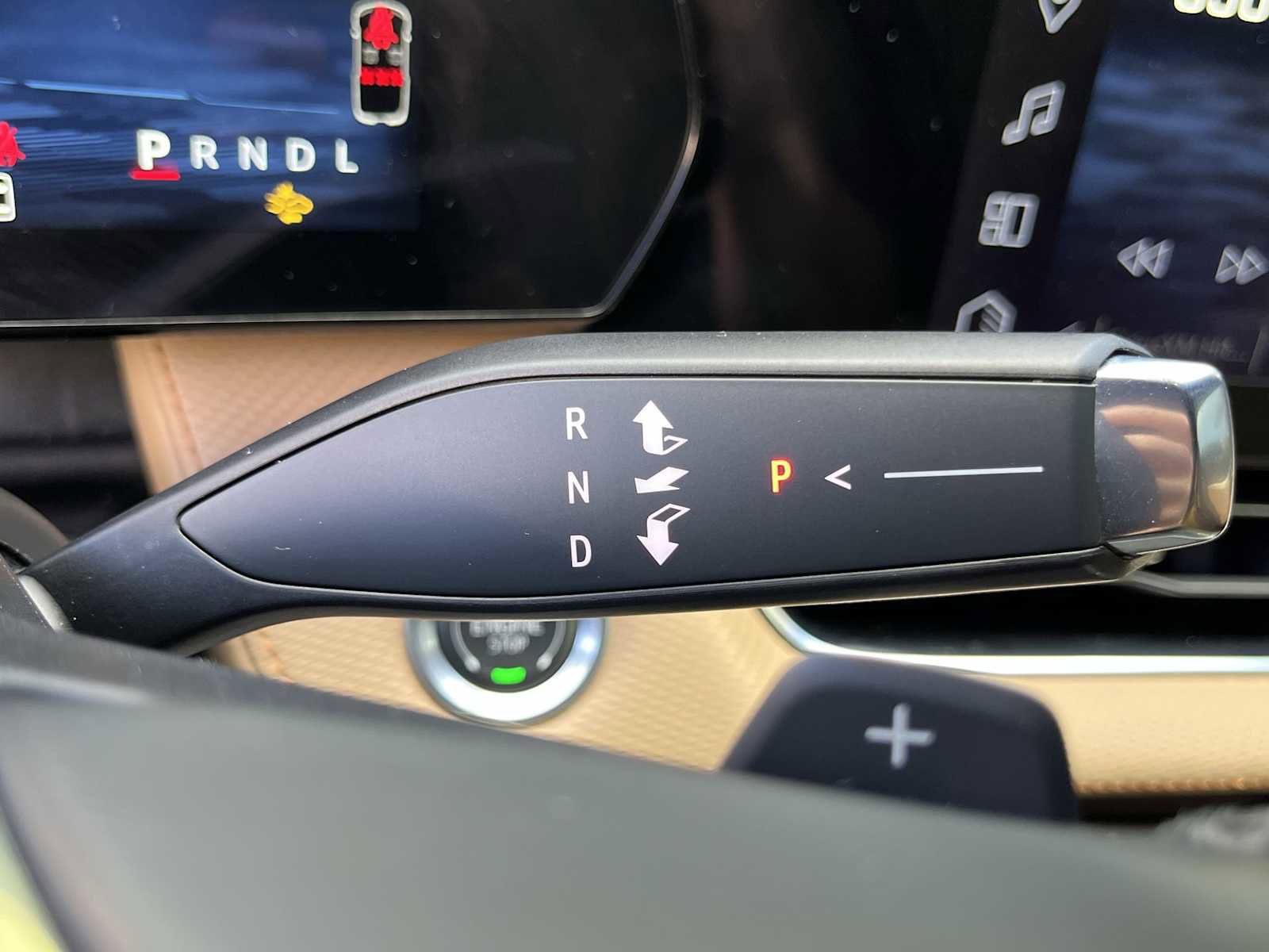 Certified 2025 Chevrolet Equinox ACTIV w/ Safety and Technology Package image 16