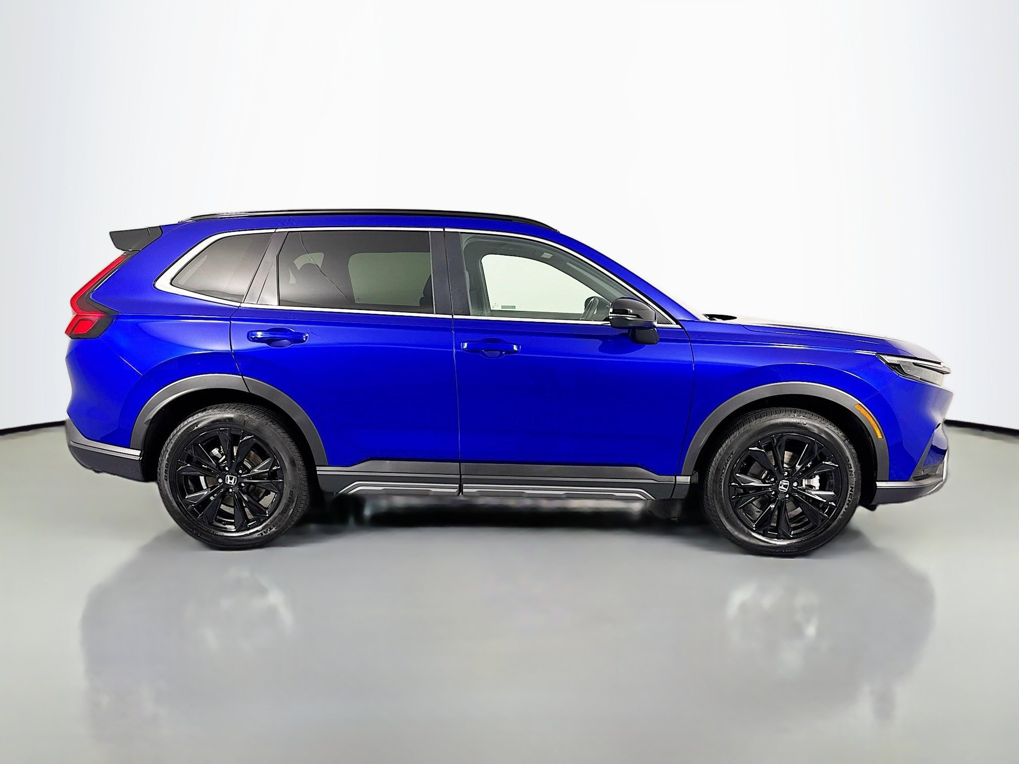 Certified 2025 Honda CR-V Sport Touring image 4