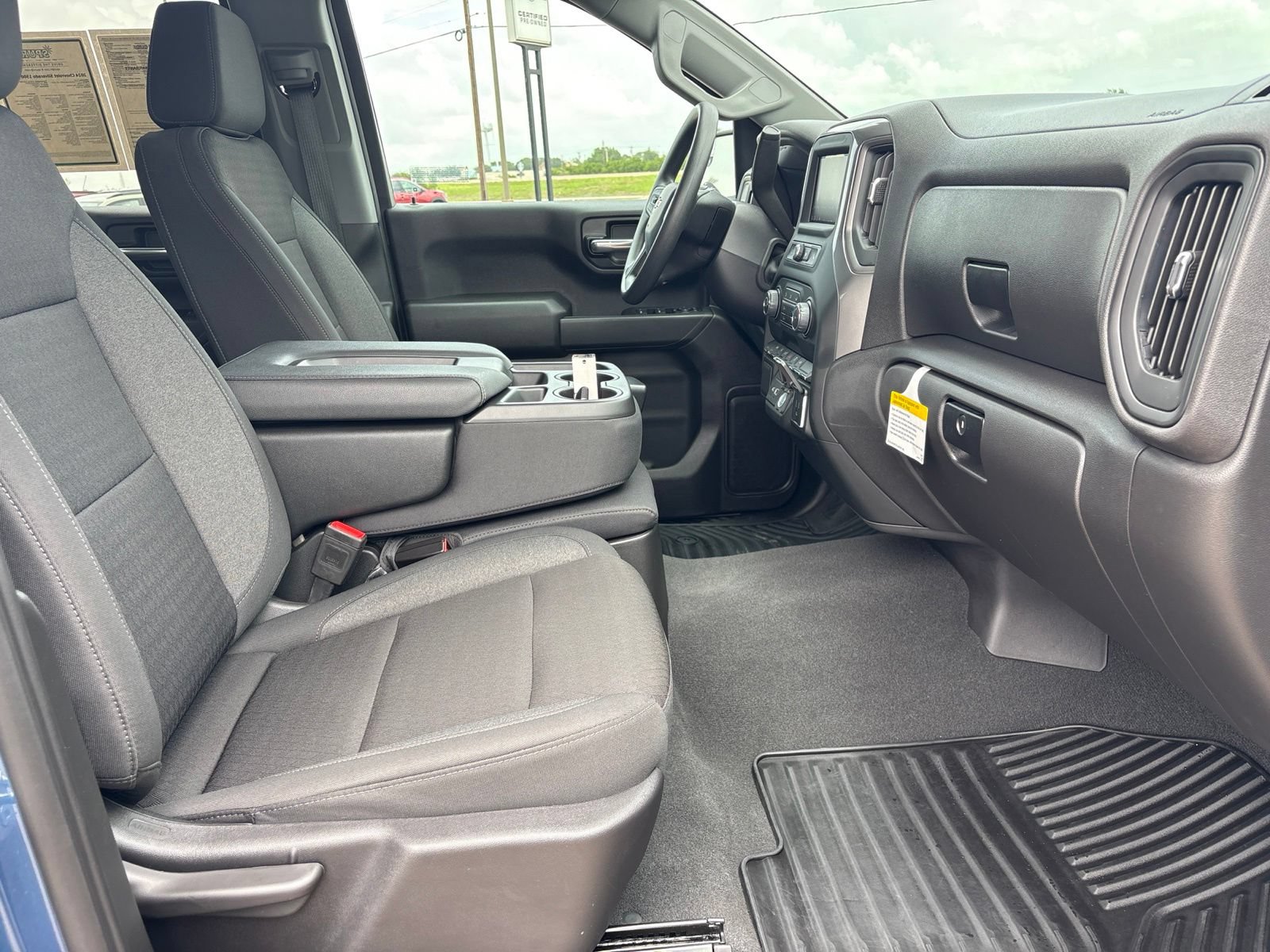 Used 2024 Chevrolet Silverado 1500 Custom RWD image 17