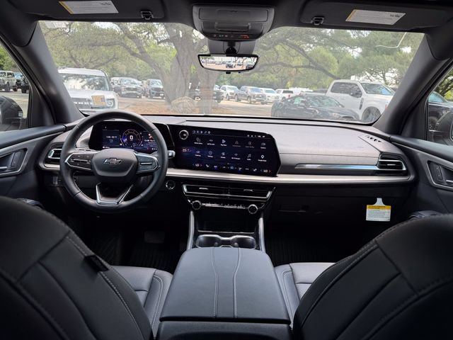 Used 2026 Chevrolet Traverse LT w/ Midnight/Sport Edition FWD image 16