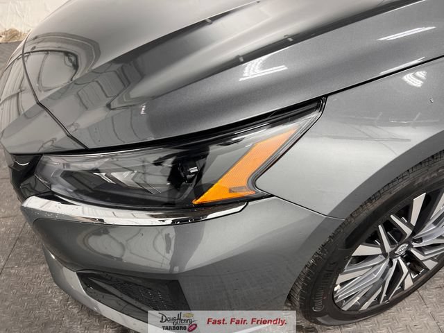 Used 2025 Nissan Altima 2.5 SV FWD image 11