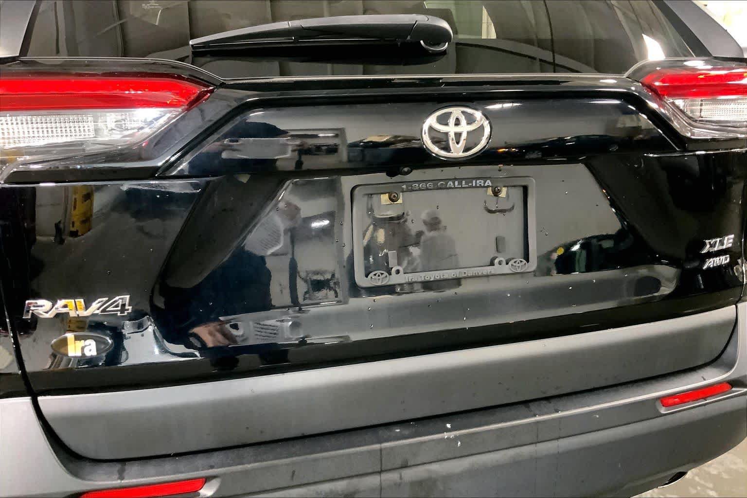 Used 2023 Toyota RAV4 XLE Premium AWD/4WD image 31