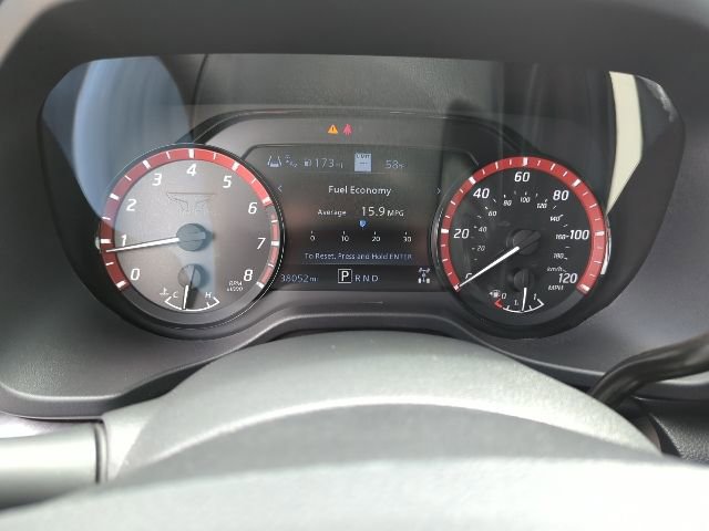 Used 2024 Nissan Titan PRO-4X w/ Off Road Protection Package image 10