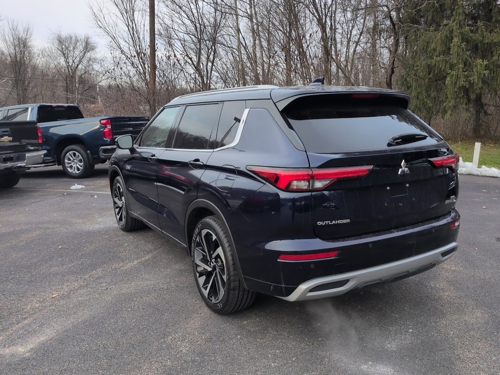 Used 2023 Mitsubishi Outlander SEL image 5