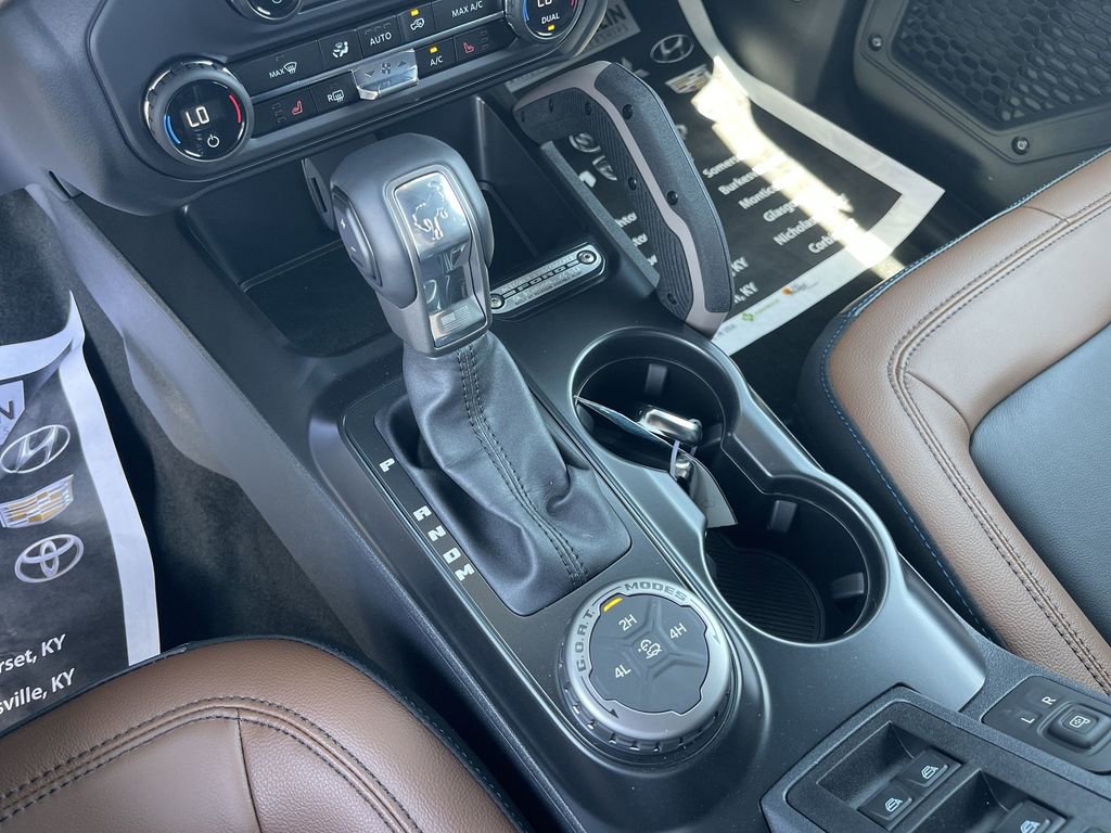 Used 2024 Ford Bronco Outer Banks image 20