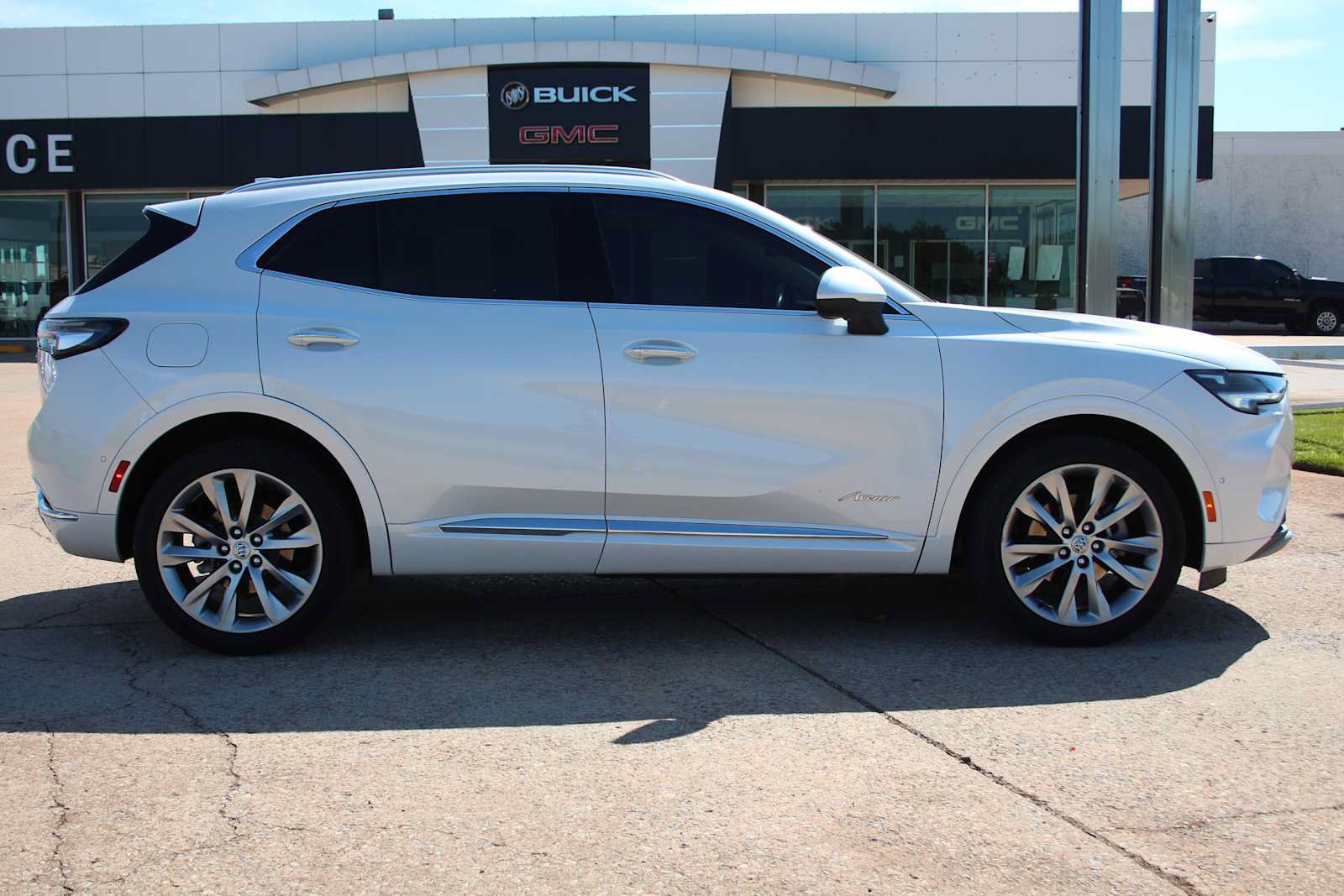 Used 2023 Buick Envision Avenir FWD image 13