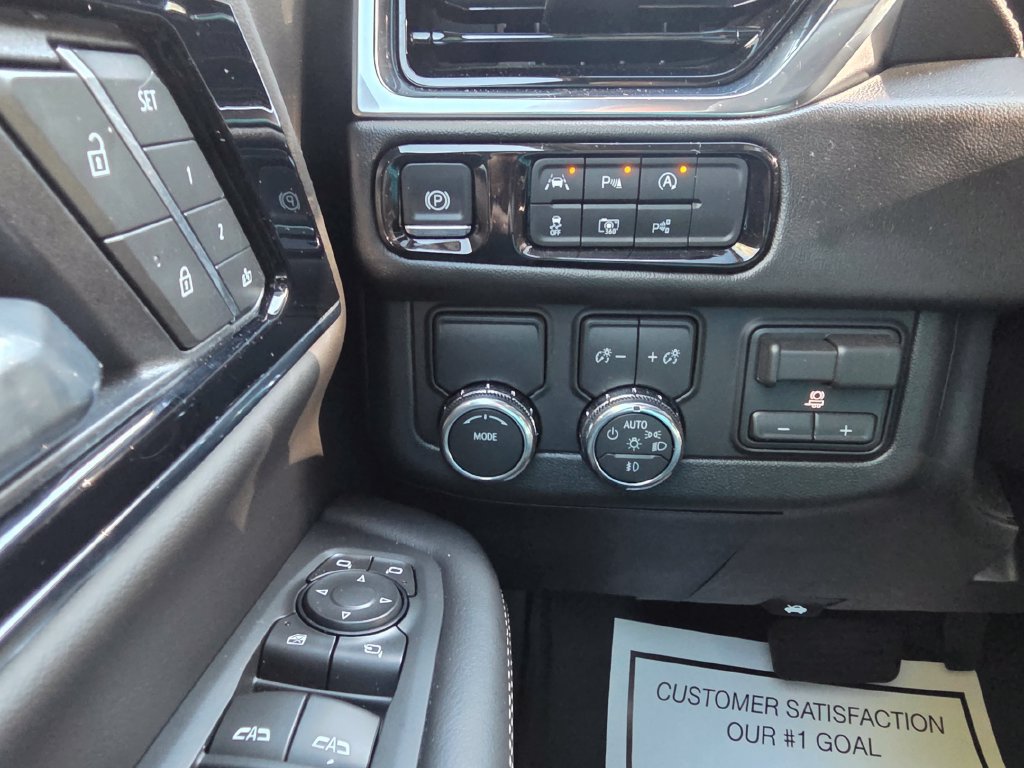 Used 2026 GMC Yukon Elevation w/ Elevation Premium Package RWD image 35