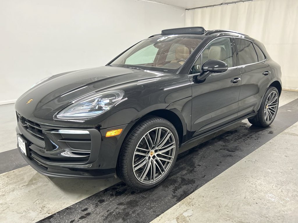 Certified 2026 Porsche Macan AWD/4WD image 5