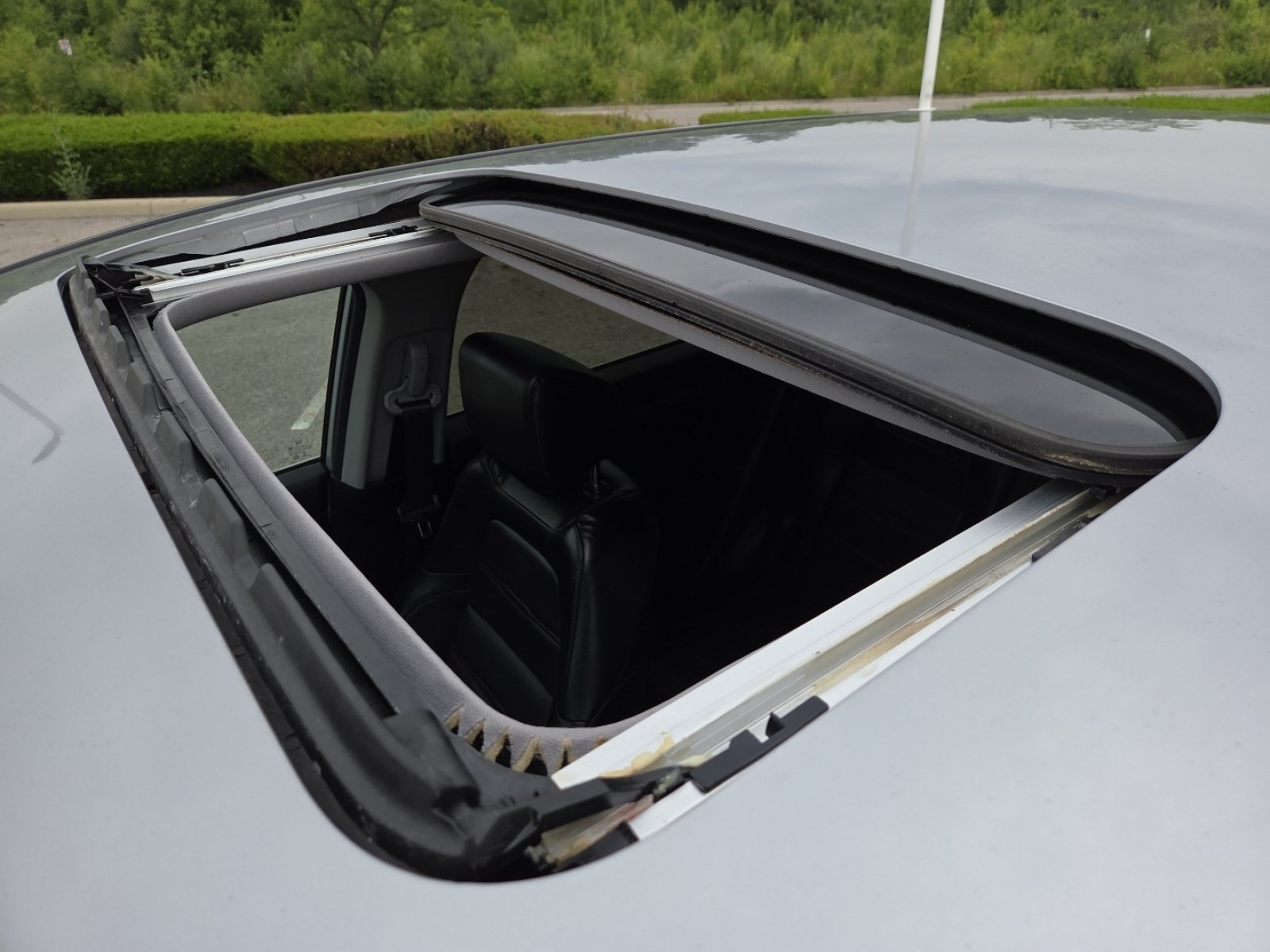 Used 2022 Honda CR-V EX-L image 4