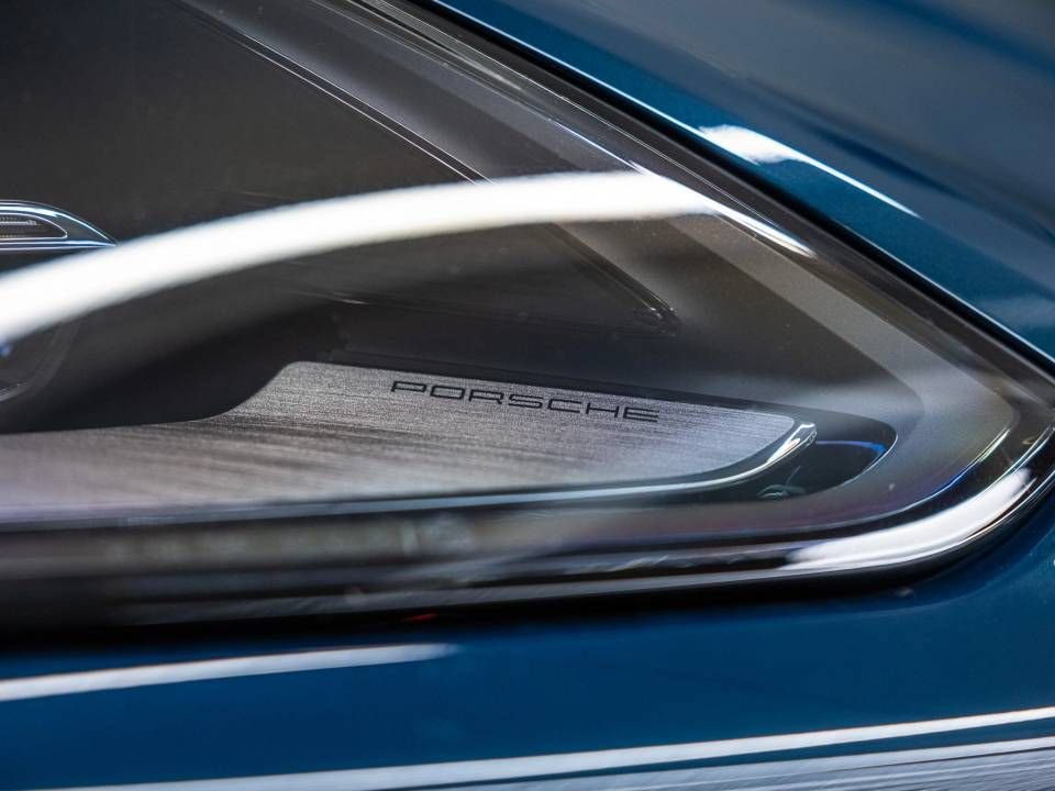 Certified 2026 Porsche Cayenne AWD/4WD image 41