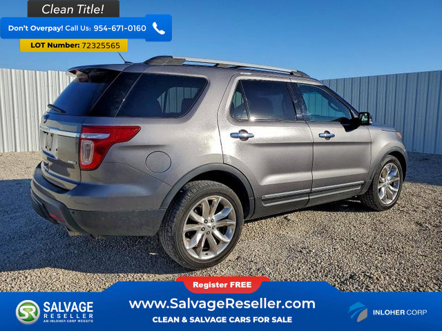 Used 2014 Ford Explorer XLT w/ Equipment Group 202A image 4