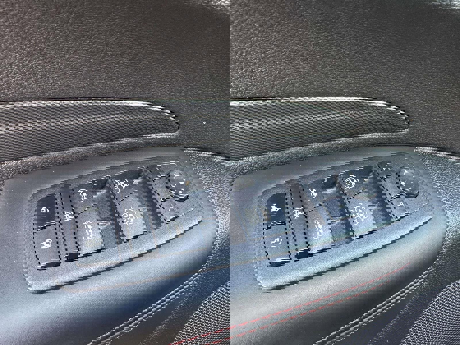 Used 2023 Dodge Durango GT image 30