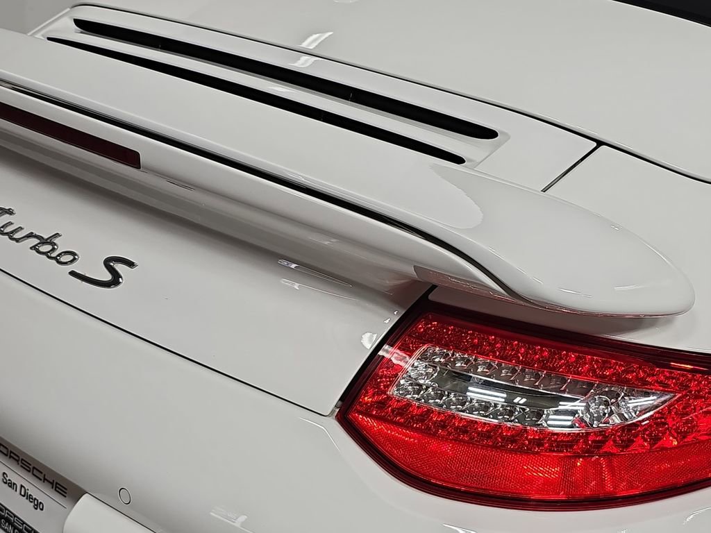 Used 2011 Porsche 911 Turbo S image 30