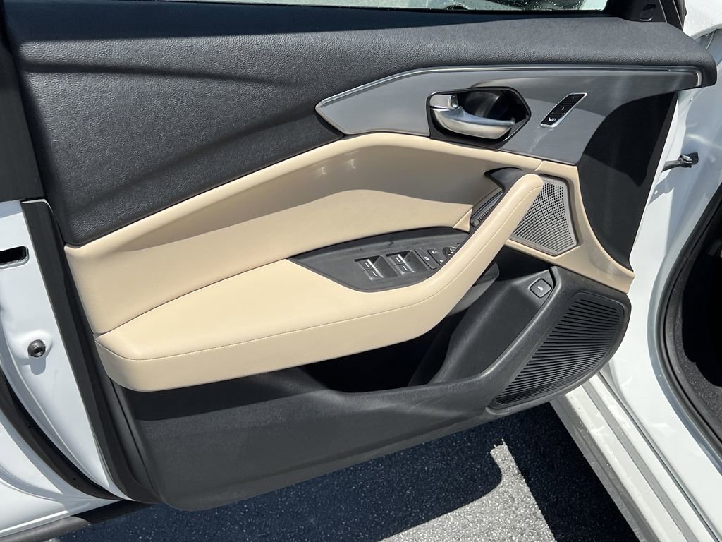 Used 2023 Acura TLX w/ Technology Package FWD image 7