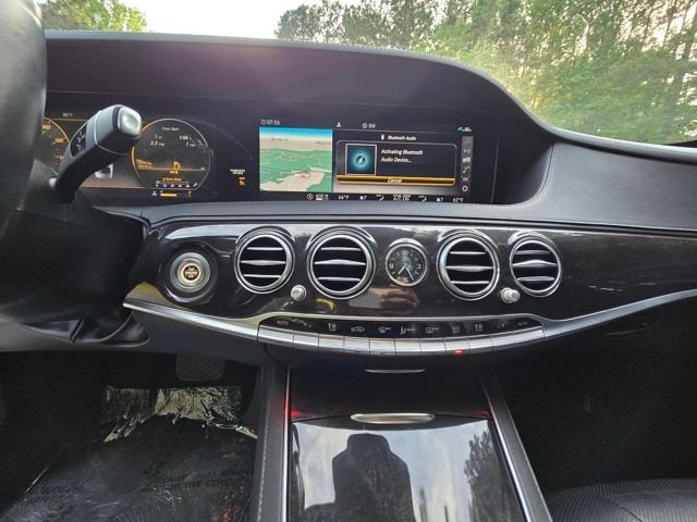 Used 2019 Mercedes-Benz S 560 Sedan image 38