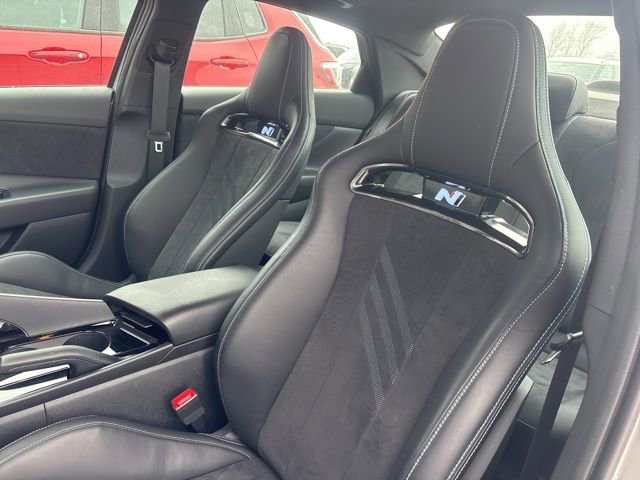Certified 2025 Hyundai Elantra N Base image 12