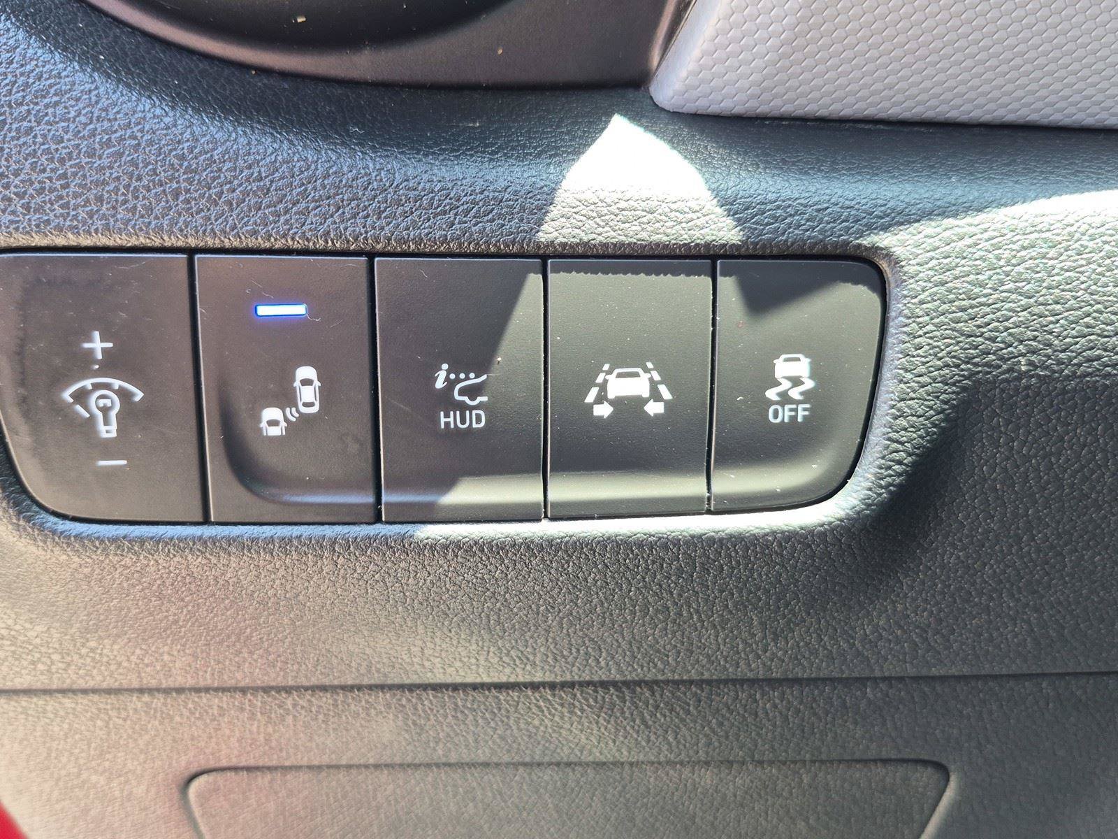 Used 2021 Hyundai Kona Ultimate AWD/4WD image 21