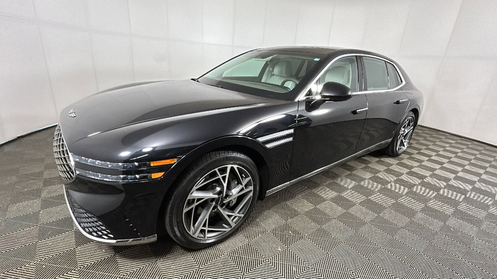 Used 2023 Genesis G90 3.5T AWD/4WD image 7