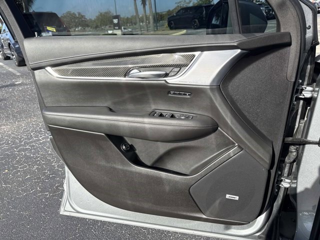 Certified 2024 Cadillac XT6 Sport w/ Technology Package image 13