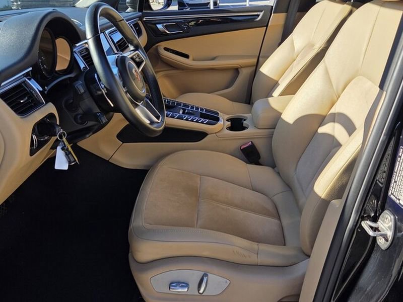 Used 2018 Porsche Macan Sport Edition image 7