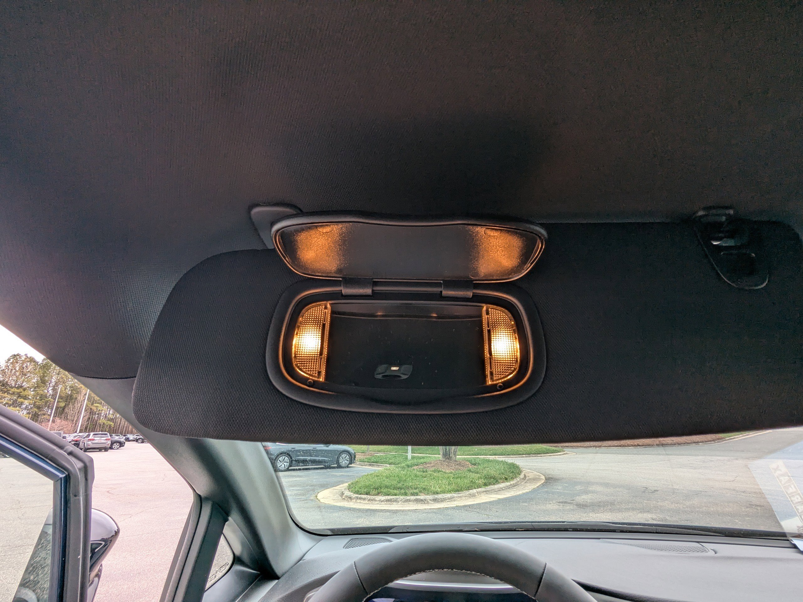 Used 2025 Chrysler Pacifica Select image 27