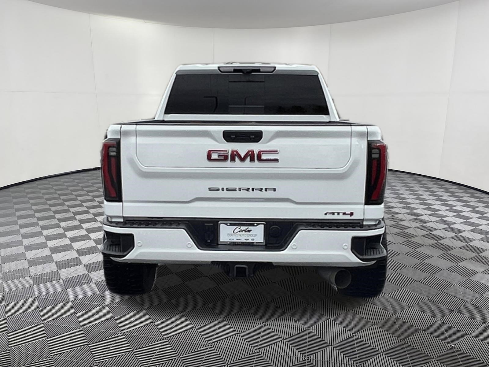Used 2024 GMC Sierra 3500 AT4 w/ AT4 Premium Plus Package AWD/4WD image 5