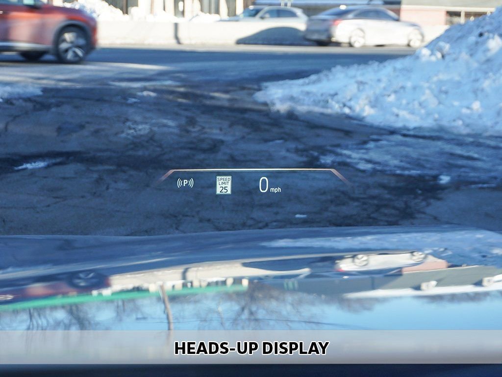 Used 2023 BMW 760i xDrive w/ Parking Assistance Package image 7