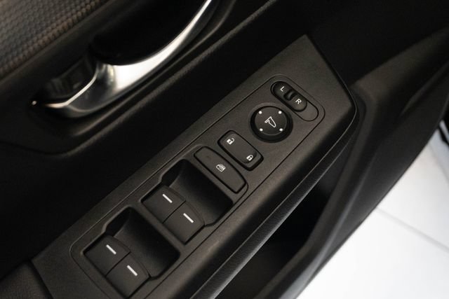 Used 2025 Honda CR-V Sport-L image 3