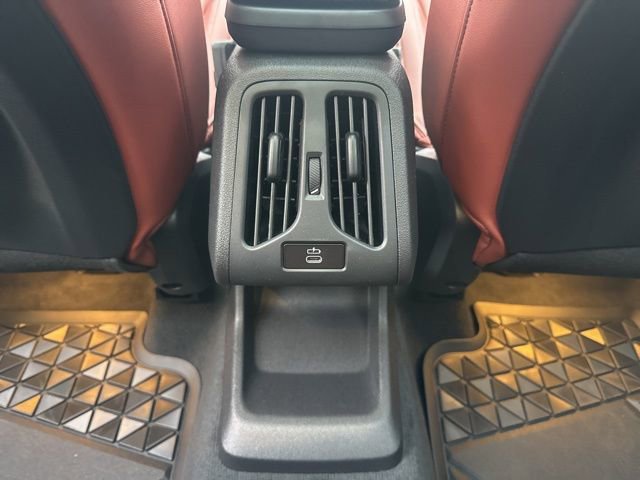 New 2026 BMW X1 xDrive28i w/ Convenience Package AWD/4WD image 24