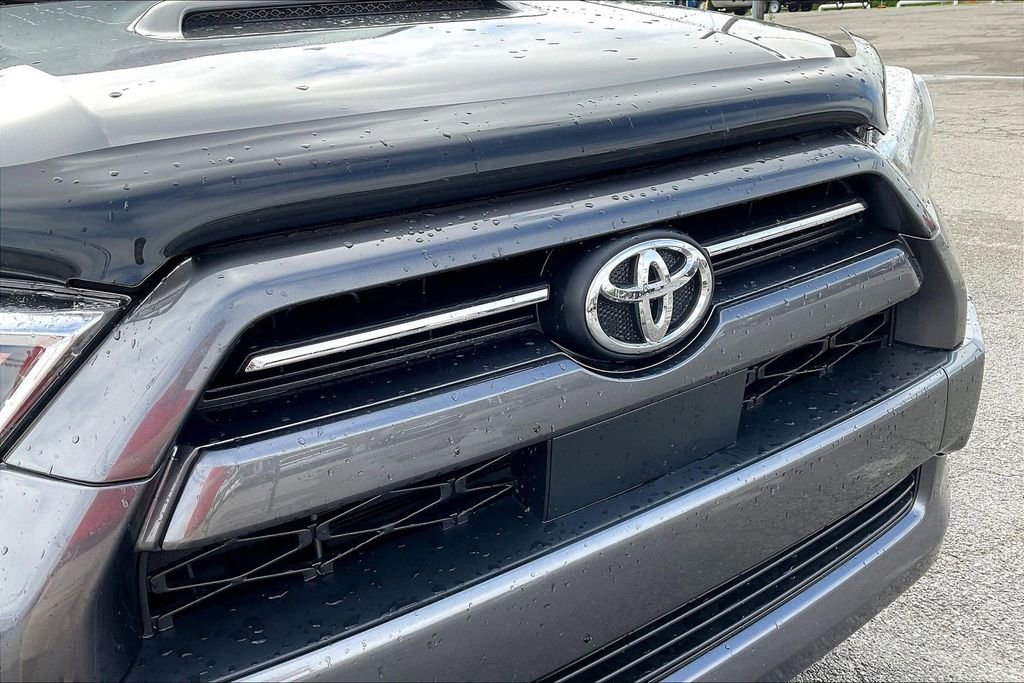 Used 2023 Toyota 4Runner TRD Sport AWD/4WD image 30