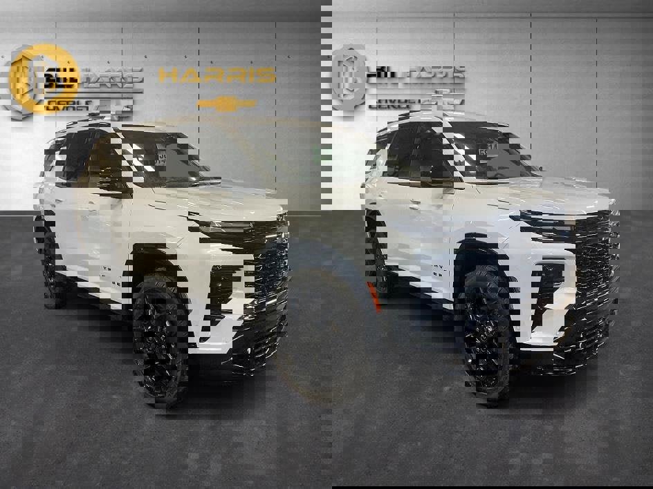 New 2026 Chevrolet Traverse RS w/ LPO, Floor Liner Package image 9