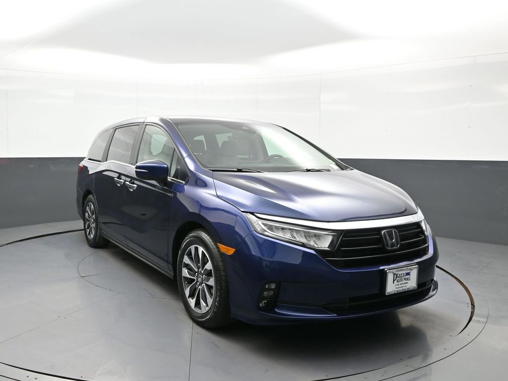 Certified 2024 Honda Odyssey EX-L image 3