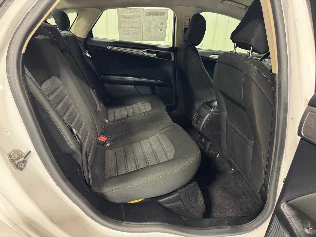 Used 2020 Ford Fusion SE image 6