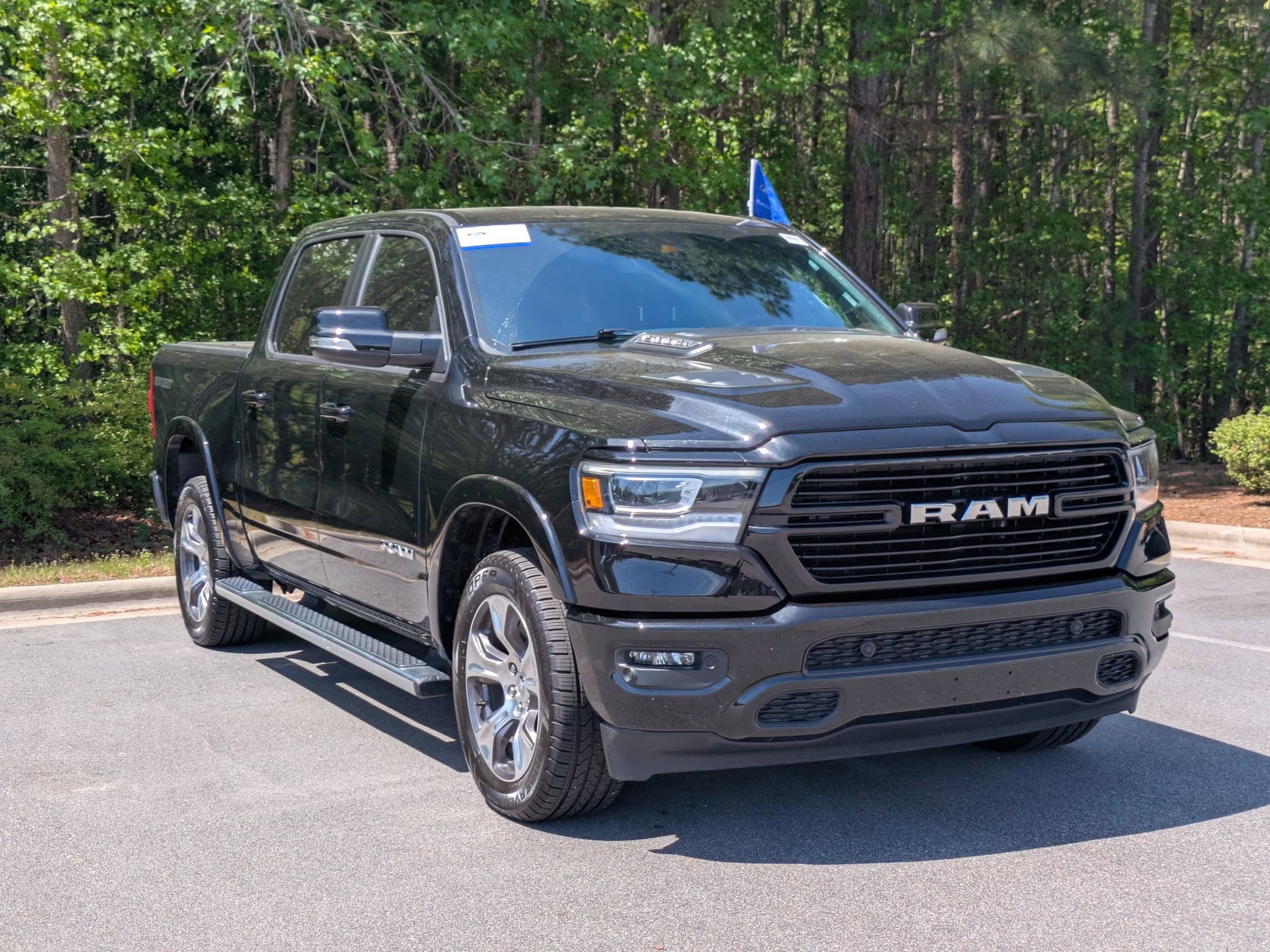 Used 2022 RAM 1500 Laramie w/ Sport Appearance Package AWD/4WD image 2