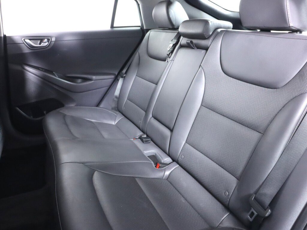 Used 2020 Hyundai Ioniq Limited image 37