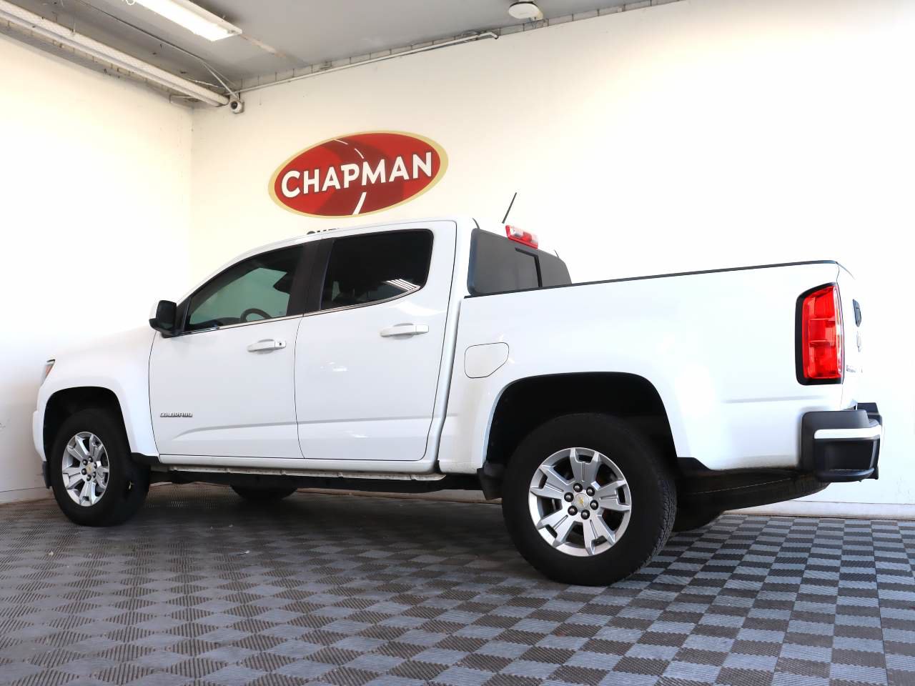 Used 2017 Chevrolet Colorado LT w/ LT Convenience Package RWD image 3